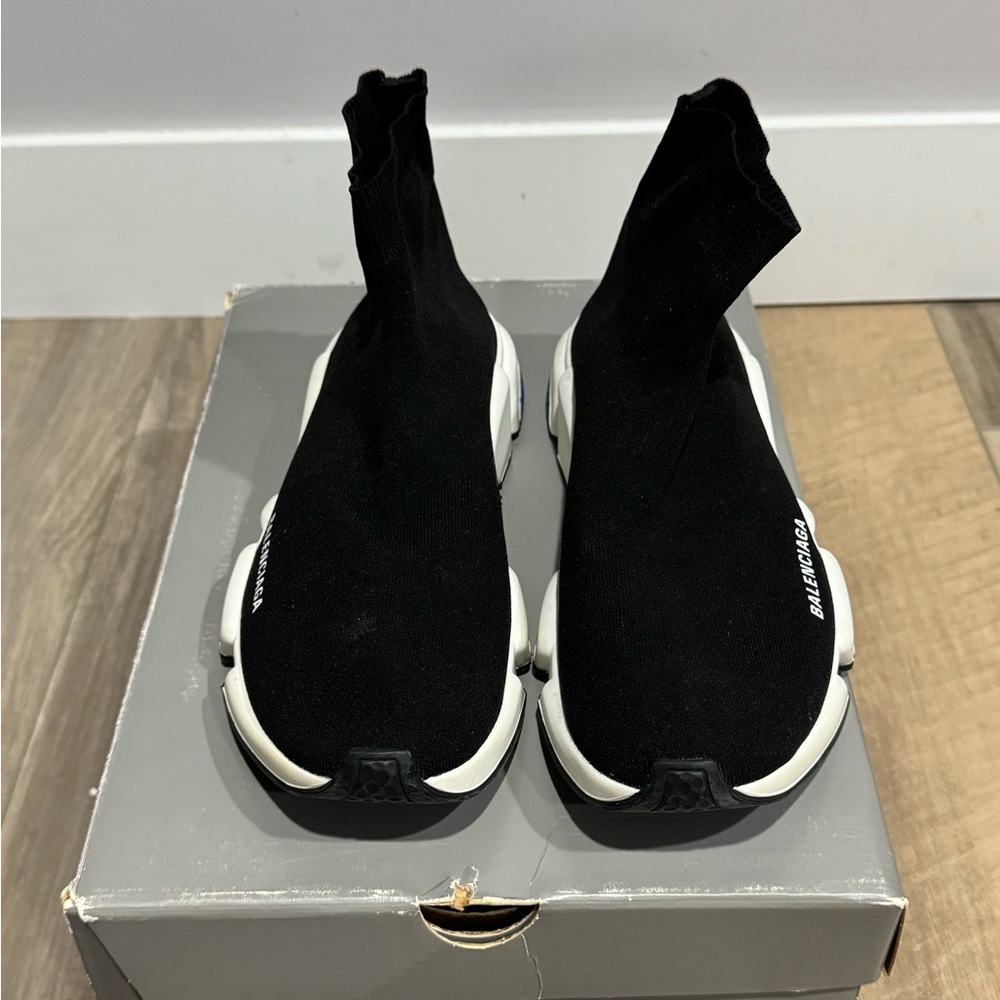 Balenciaga Men’s Speed Trainers - size 10